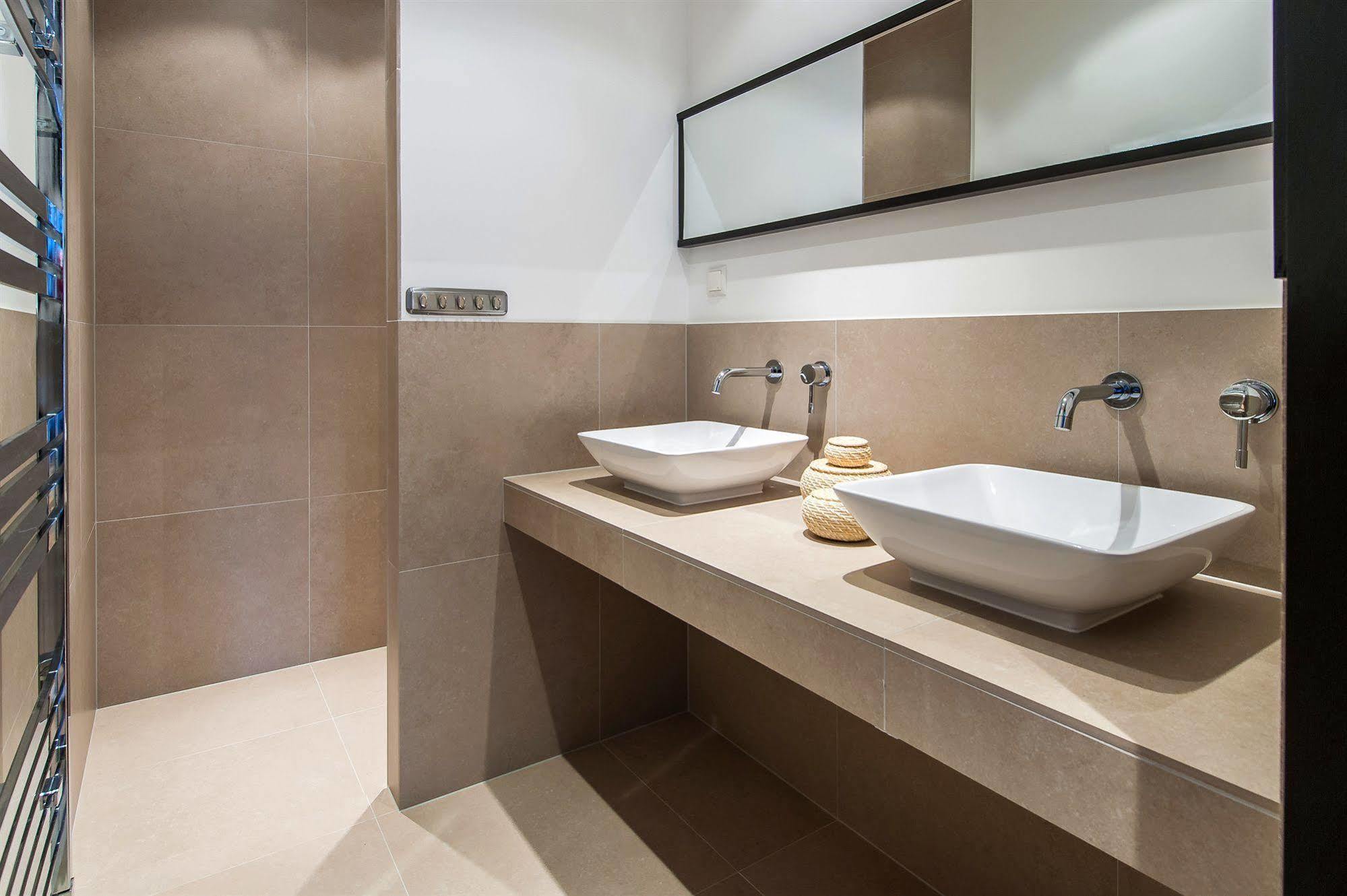 Short Stay Group Tropen Serviced Apartments Амстердам Екстер'єр фото